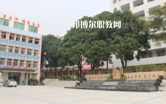 西安2022年怎么上中專(zhuān)學(xué)校