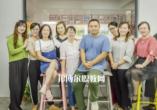 南京商業(yè)學校怎么樣、好不好