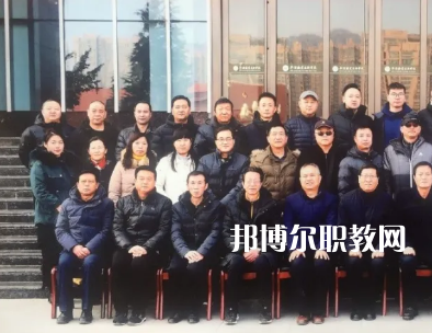 平?jīng)鲶w育運動學(xué)校2022年報名條件、招生要求、招生對象 