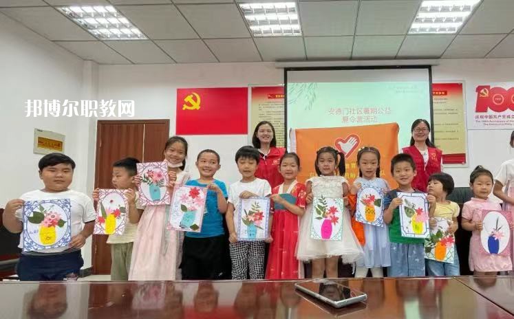 南京中華中等專業(yè)學(xué)校2022年報(bào)名條件、招生要求、招生對(duì)象