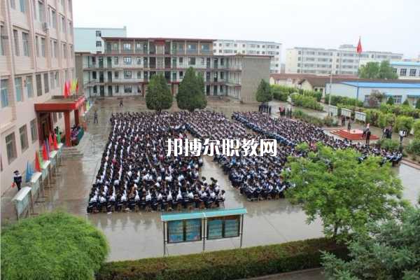 西峰職業(yè)中等專業(yè)學(xué)校2022年報名條件、招生要求、招生對象