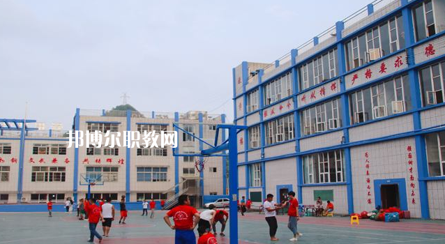 貴陽(yáng)交通學(xué)校2022年招生辦聯(lián)系電話(huà)