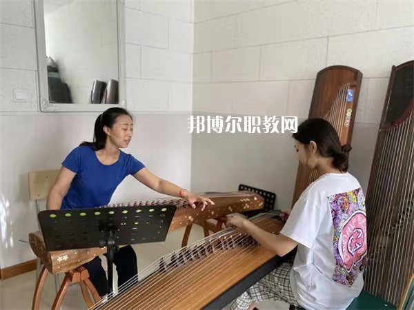 唐山藝術(shù)學(xué)校2022年報(bào)名條件、招生要求、招生對象
