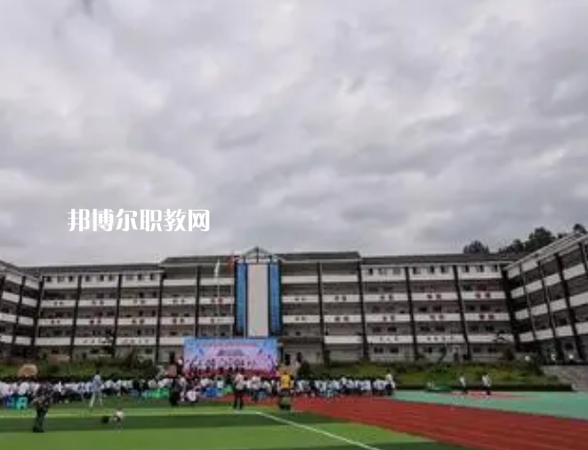 正安縣技工學(xué)校2022年報(bào)名條件、招生要求、招生對(duì)象