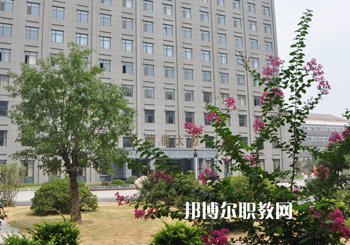 徐州機(jī)電技師學(xué)院2022年報名條件、招生要求、招生對象