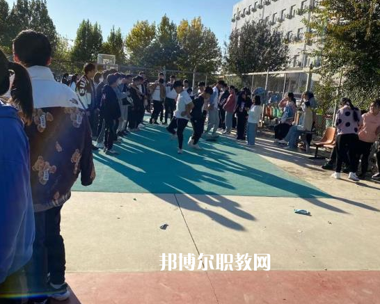 廊坊食品工程學(xué)校2022年報名條件、招生要求、招生對象