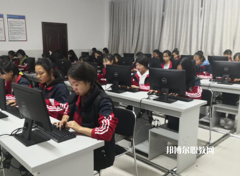 六枝特區(qū)職業(yè)技術(shù)學(xué)校2022年學(xué)費、收費多少