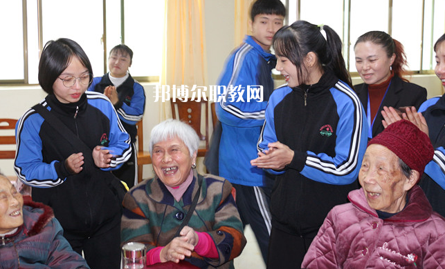 銅仁碧江中等職業(yè)學校2022年報名條件、招生要求、招生對象