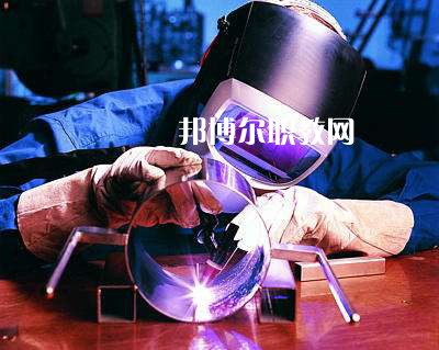秦皇島燕成中等專業(yè)學(xué)校2022年報名條件、招生要求、招生對象