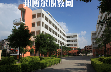 四川省德昌縣職業(yè)高級(jí)中學(xué)2022年報(bào)名條件、招生要求、招生對(duì)象