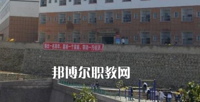 織金中等職業(yè)學(xué)校2022年報(bào)名條件、招生要求、招生對(duì)象