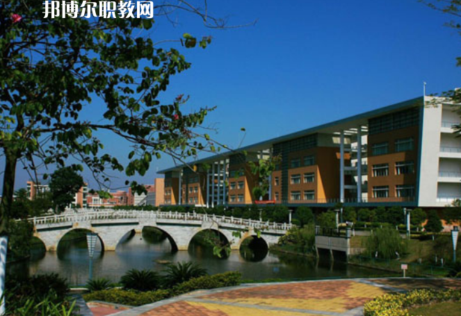 涼山民族師范學(xué)校2022年報(bào)名條件、招生要求、招生對象