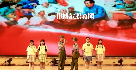 普定職業(yè)技術(shù)學(xué)校2022年招生辦聯(lián)系電話(huà)