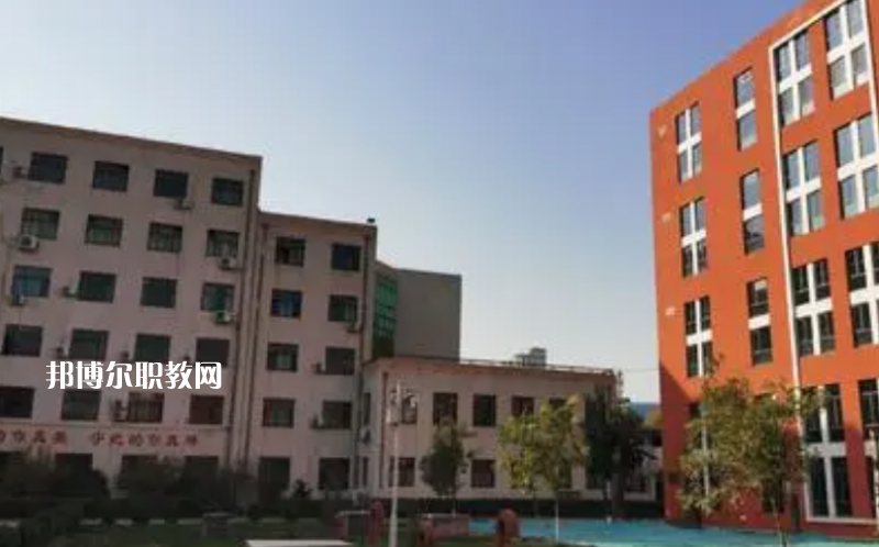 云南省普洱衛(wèi)生學校2022年報名條件、招生要求、招生對象