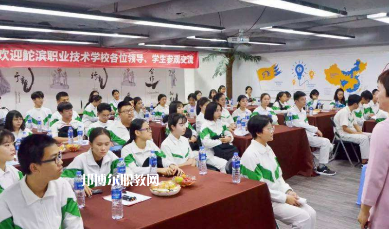汕頭鮀濱職業(yè)技術學校2022年報名條件、招生要求、招生對象