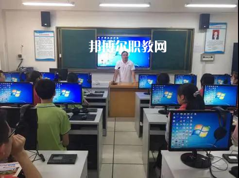潼關職業(yè)教育中心2022年招生辦聯系電話