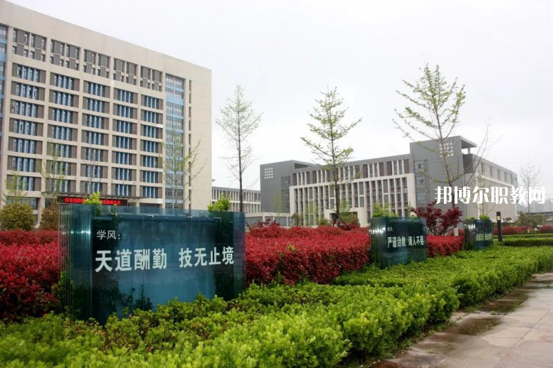 淮安高級(jí)職業(yè)技術(shù)學(xué)校2022年報(bào)名條件、招生要求、招生對(duì)象