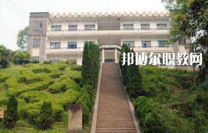 保山市昌寧縣職業(yè)技術(shù)學(xué)校2022年報(bào)名條件、招生要求、招生對(duì)象