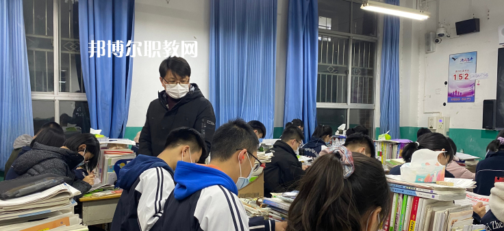 張家口華溢中等專業(yè)學(xué)校2022年學(xué)費(fèi)、收費(fèi)多少