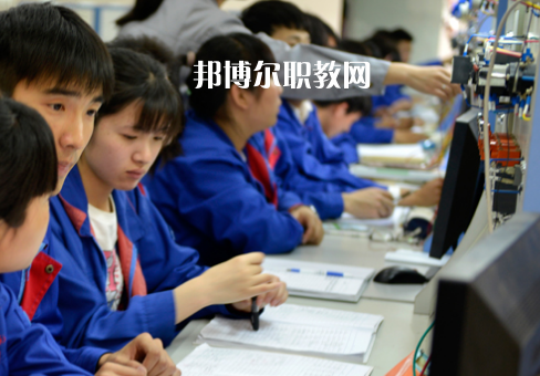 儀征技師學(xué)院2022年報名條件、招生要求、招生對象