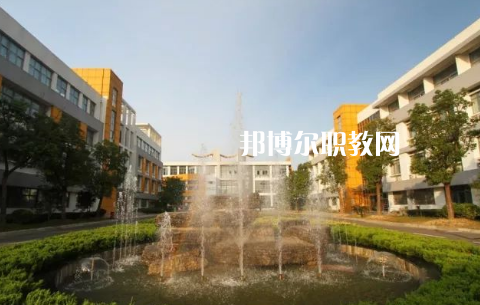 淮安文化藝術(shù)學(xué)校2022年報名條件、招生要求、招生對象