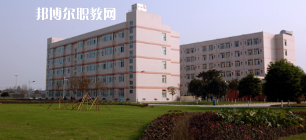 元謀縣職業(yè)高級中學(xué)2022年報名條件、招生要求、招生對象