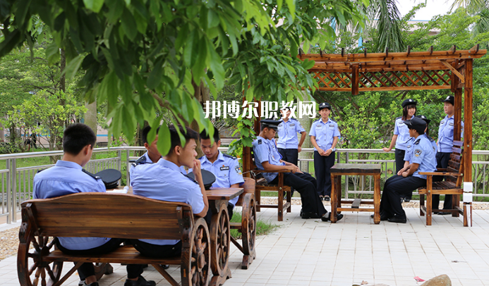 化州鑒江司法職業(yè)學校2022年學費、收費多少