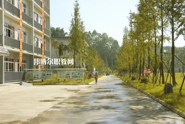 樂山嘉州衛(wèi)生職業(yè)學校怎么樣、好不好