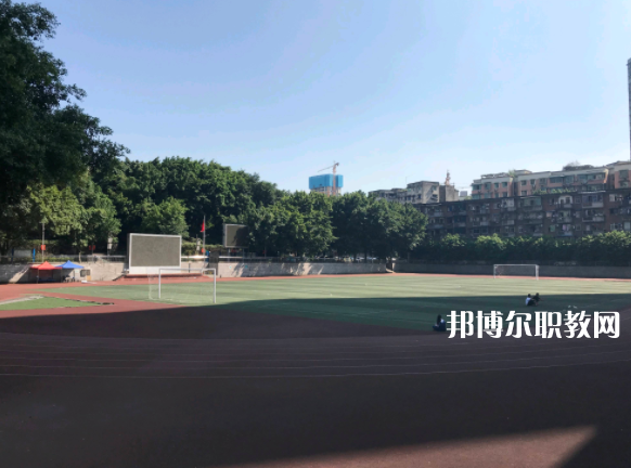 南華縣職業(yè)高級(jí)中學(xué)2022年招生辦聯(lián)系電話