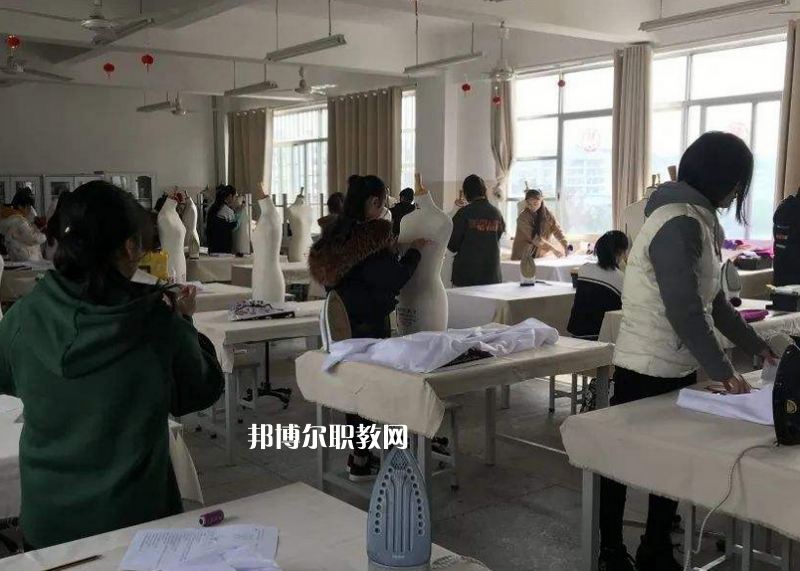 大關(guān)縣職業(yè)高級(jí)中學(xué)2022年報(bào)名條件、招生要求、招生對(duì)象