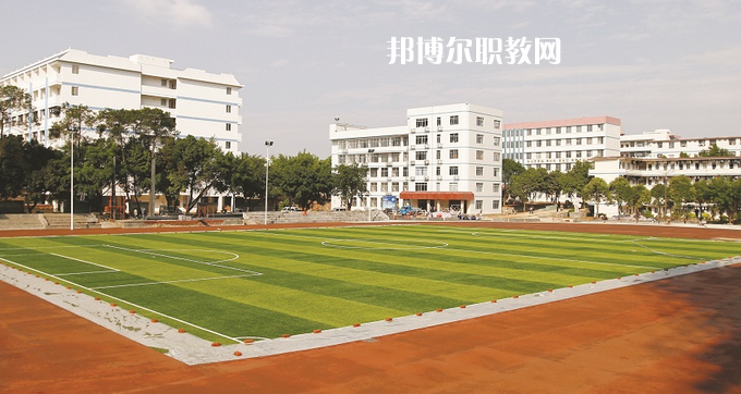 廣西工業(yè)技師學(xué)院2022年報(bào)名條件、招生要求、招生對象