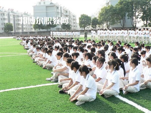 安慶工業(yè)學(xué)校2022年報名條件、招生要求、招生對象
