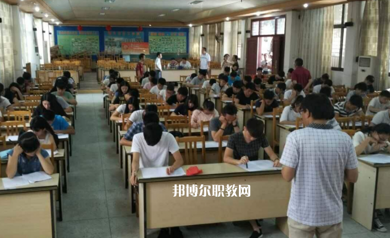陸豐技工學(xué)校2022年報(bào)名條件、招生要求、招生對(duì)象