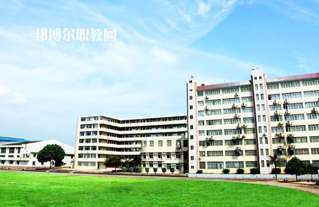 廣西交通運(yùn)輸學(xué)校2022年報(bào)名條件、招生要求、招生對(duì)象