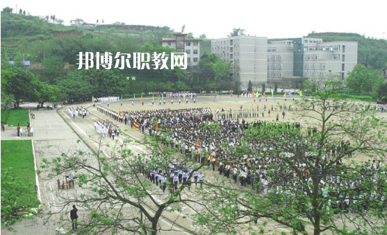 內(nèi)江鐵路機(jī)械學(xué)校2022年報(bào)名條件、招生要求、招生對(duì)象