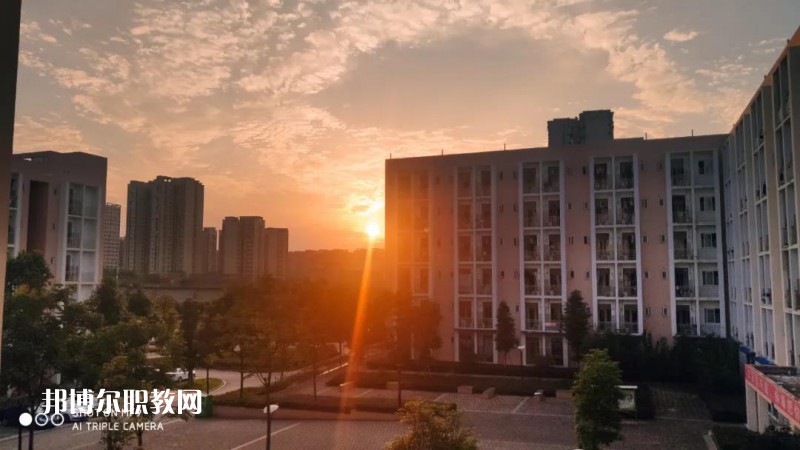 眉山信息工程中等職業(yè)技術(shù)學(xué)校2022年報(bào)名條件、招生要求、招生對(duì)象
