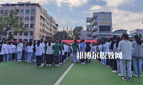 怒江州民族中等專業(yè)學(xué)校2022年學(xué)費(fèi)、收費(fèi)多少