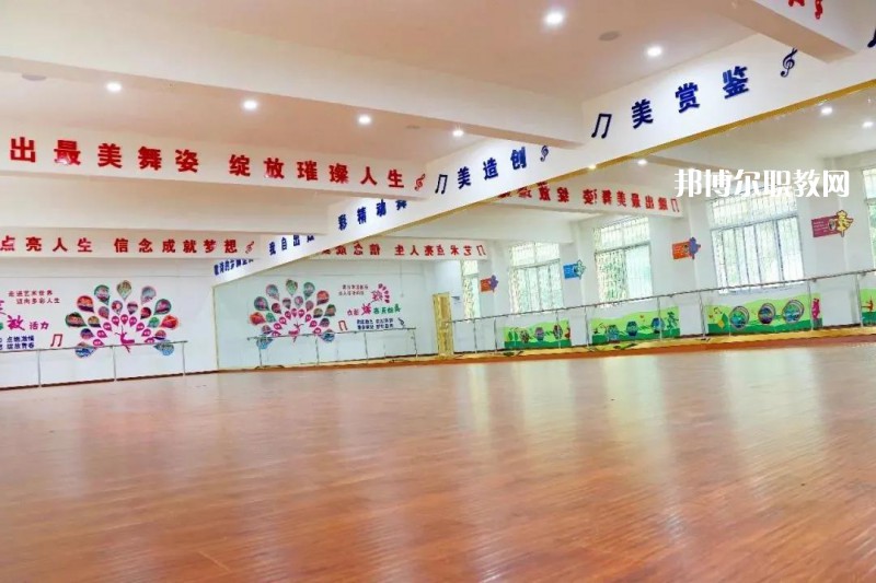 宜賓敘州區(qū)柳嘉職業(yè)技術(shù)學(xué)校2022年報(bào)名條件、招生要求、招生對(duì)象