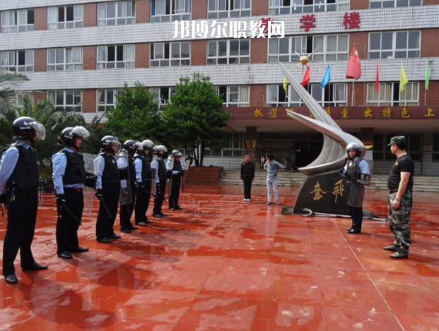 四川省工業(yè)貿(mào)易學校2022年報名條件、招生要求、招生對象