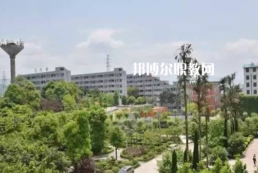 玉溪體育運動學(xué)校2022招生辦聯(lián)系電話