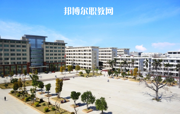 潮州職業(yè)技術(shù)學(xué)校學(xué)校怎么樣、好不好