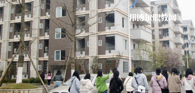 南充工貿(mào)科技職業(yè)學(xué)校怎么樣、好不好