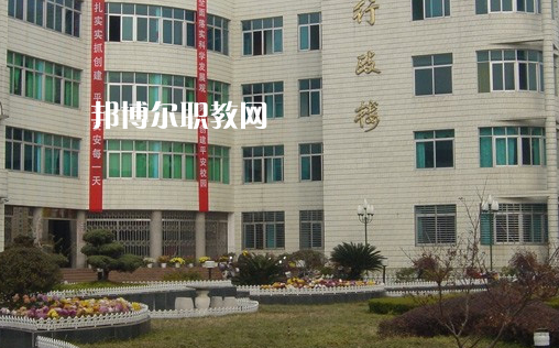 麻城工業(yè)學(xué)校2022年報(bào)名條件、招生要求、招生對象
