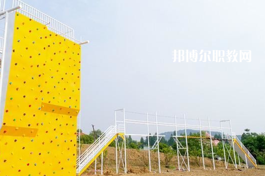 武漢華中藝術(shù)學(xué)校2022年報(bào)名條件、招生要求、招生對(duì)象