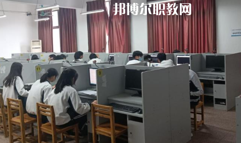武漢建設學校2022年報名條件、招生要求、招生對象