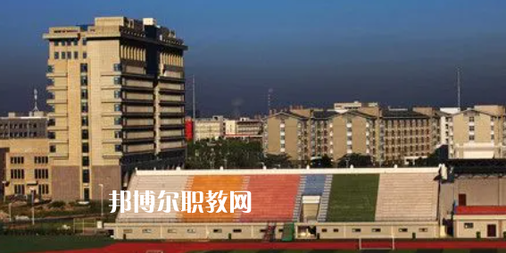 安徽高職?？圃盒Ｅ琶?6強(qiáng)