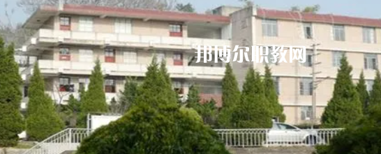 內(nèi)江市市中區(qū)科特電腦職業(yè)技術(shù)學(xué)校2023年學(xué)費、收費多少