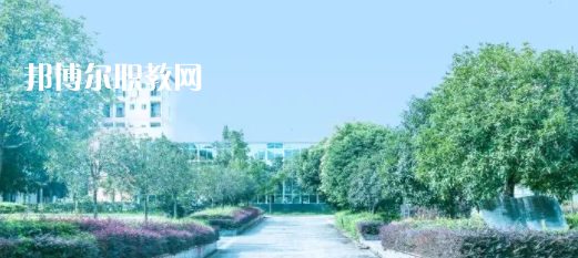 成都新高技工學(xué)校地址在哪里，哪個地區(qū)，哪個城市?