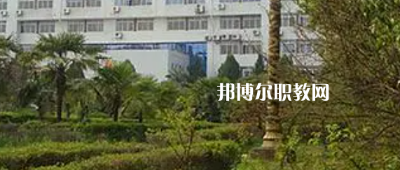 南京華東信息工程技工學(xué)校地址在哪里，哪個(gè)地區(qū)，哪個(gè)城市?
