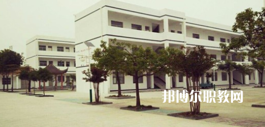 盱眙縣東方職業(yè)高級中學地址在哪里，哪個地區(qū)，哪個城市?